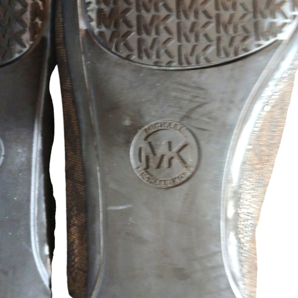 MICHAEL KORS MK Logo Ballet Flat Shoe 6.5 - Picture 9 of 10
